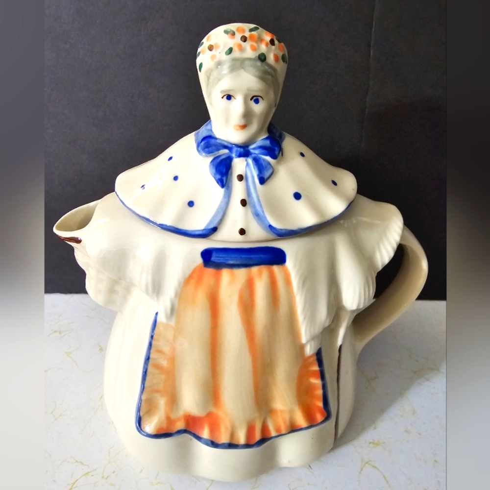 Vintage Lady Tea Pot